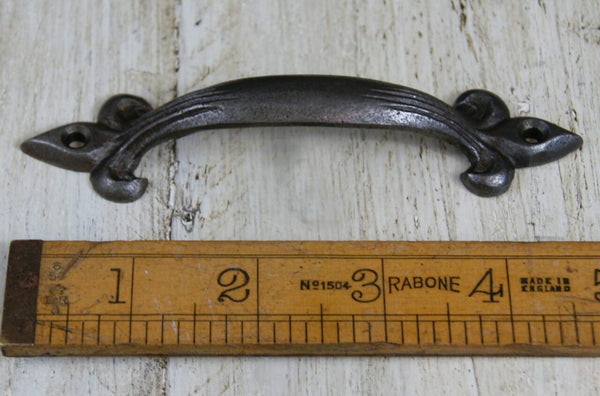 Pull Handle Fleur De Lys Cast Antique Iron 120mm