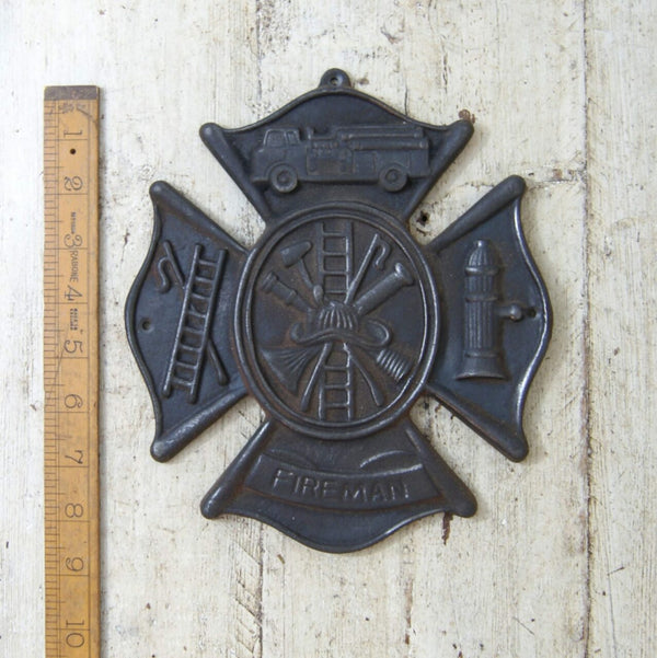 Plaque FIREMAN Emblems Cast Antique Iron 230 x 200mm