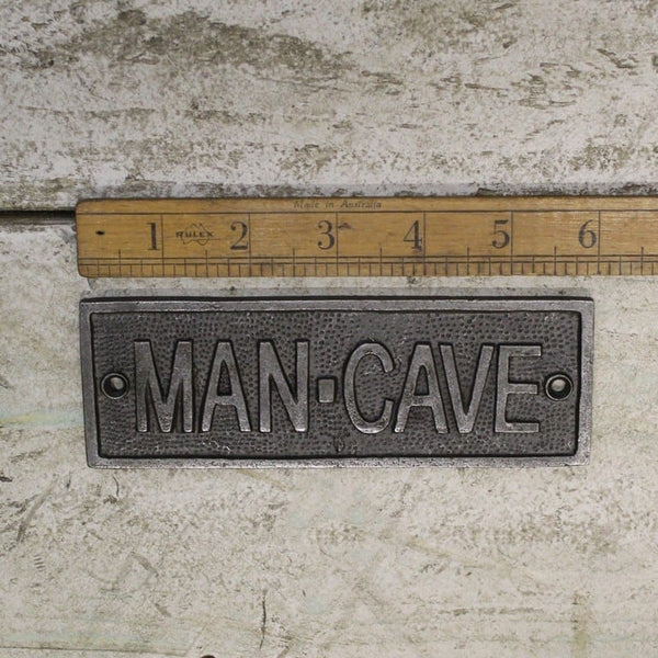 Plaque MAN CAVE Cast Antique Cast Iron 50mm x 150mm