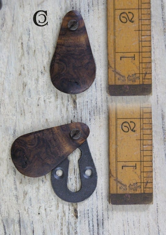 Escutcheon Peardrop Antique Iron Wood 50mm&gt;