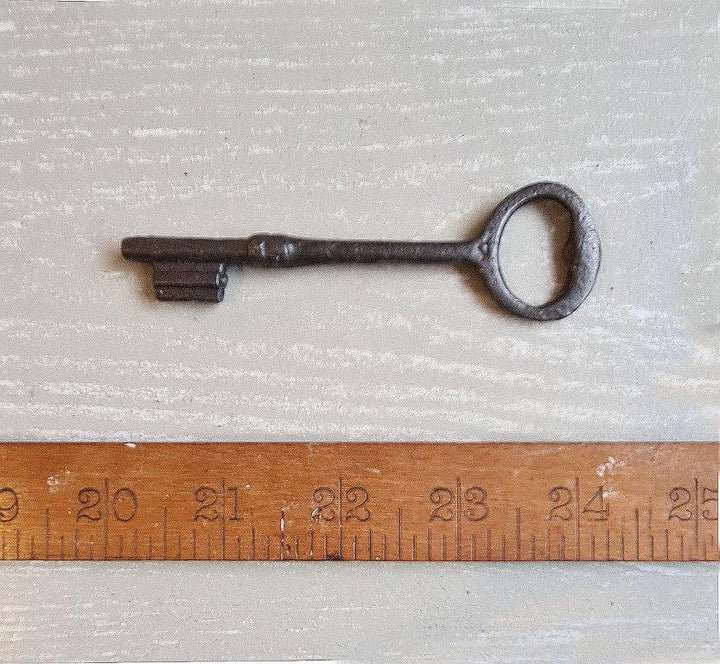 Key Cast Antique Iron TRADITIONAL 100mm