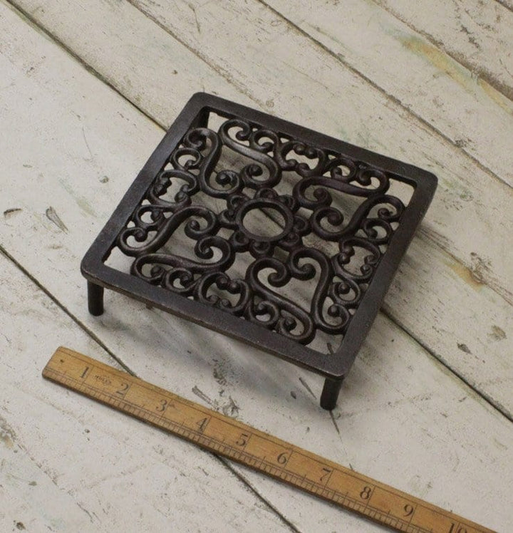 Trivet Square Antique Iron 'HEART' 180mm x 180mm