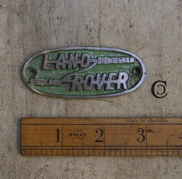 Plaque Oval LAND ROVER Antique Green Patina Iron 30mm x 75mm