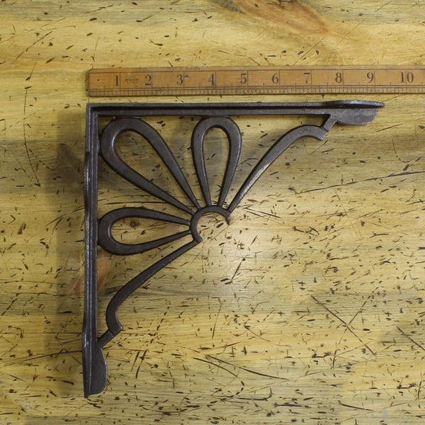 Shelf Bracket DAISY Design Cast Iron 225mm x 225mm