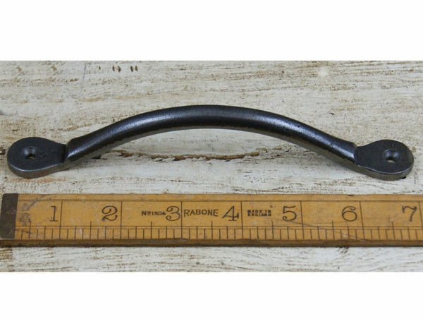 Bow Handle Penny End Cast Antique Iron 178mm (AF034)