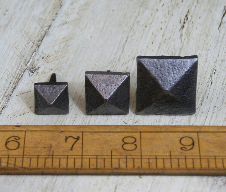 Stud Square Pyramid Head Cast Antique Iron 28mm