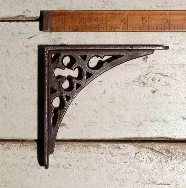 Shelf Bracket GOTHIC Design Antique Iron 150mm x 150mm