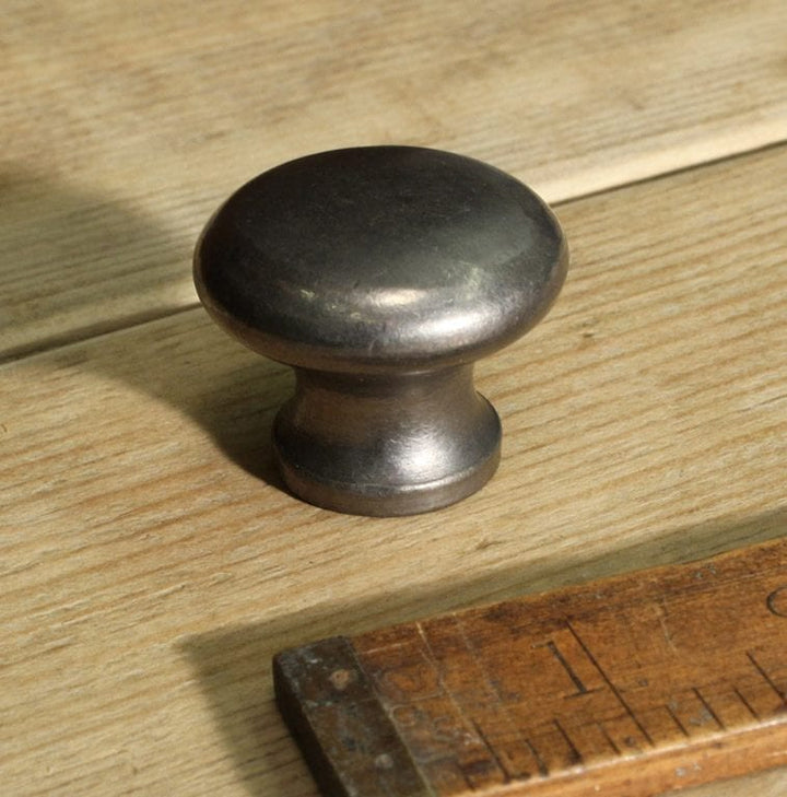 Knob Plain Shaker Cast Smooth Cast Antique Iron 35mm Diameter