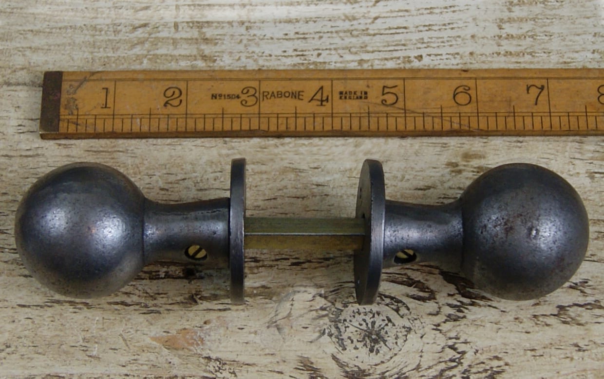 Door Ball Knob Cast Antique Iron 44mm Cottingham Collection 2926