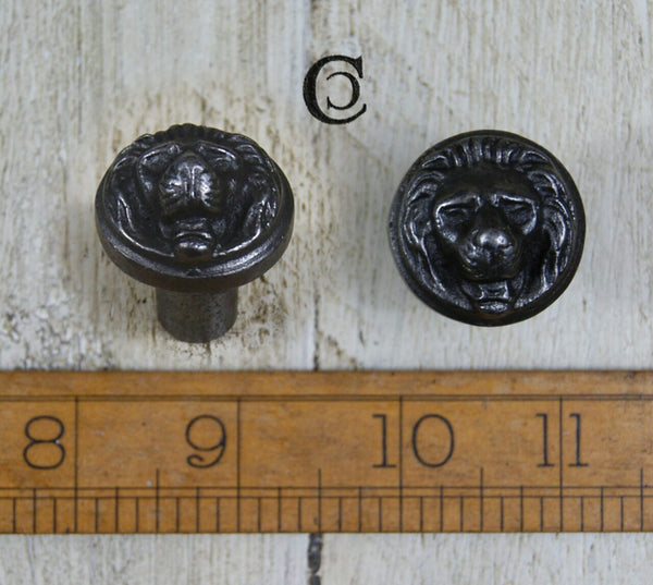 Knob LION FACE Cast Antique Iron 30mm Diameter