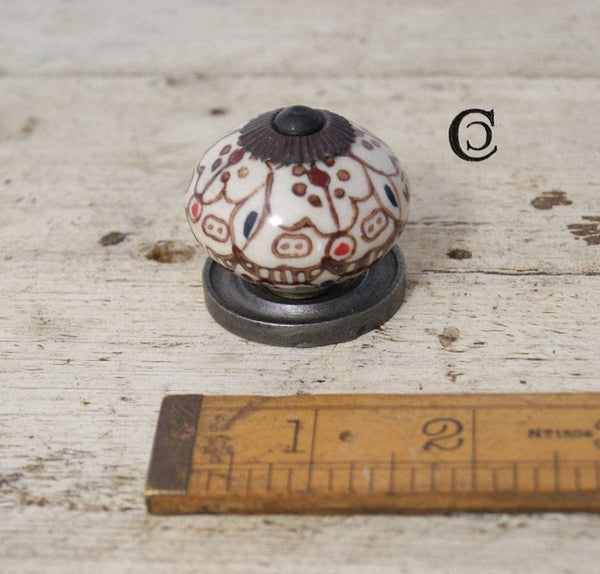 Knob Patterned Ceramic ALBANY with Back Plate 35mm Diameter