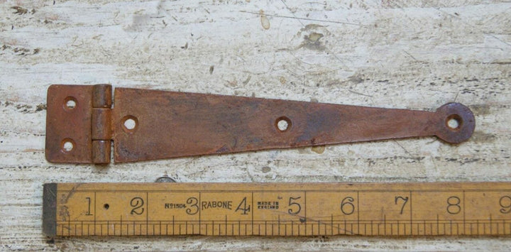 Strap Hinge Flat Penny End Rust 180mm (AF057A)