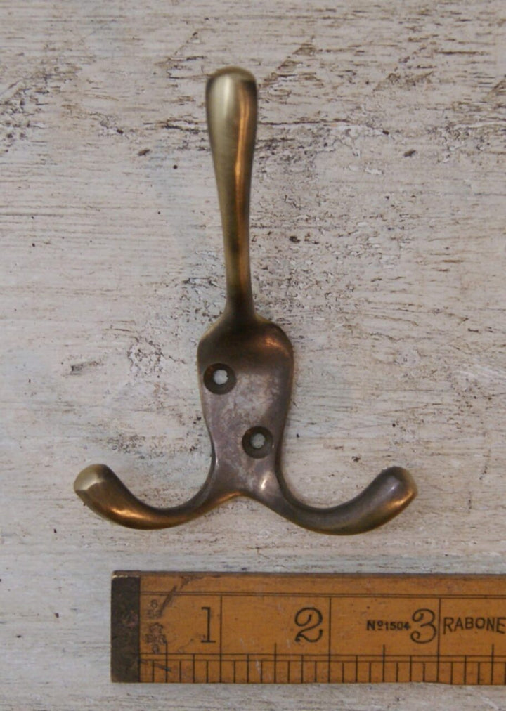 Coat Hook Victorian Triple Antique Antique Brass 115mm