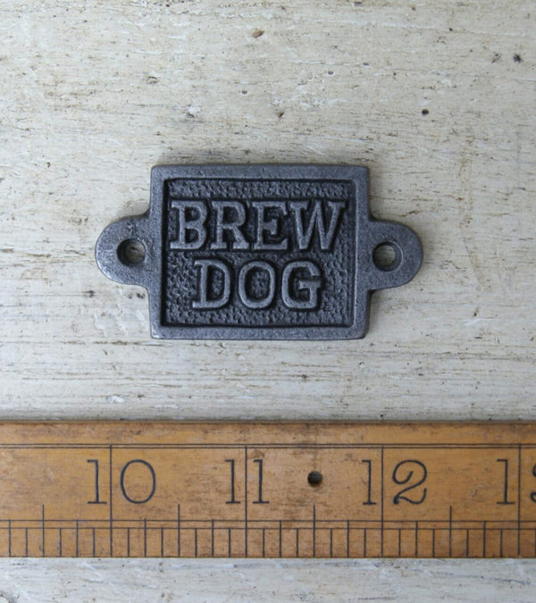 Plaque BREW DOG Cast Antique Iron (fits cap catcher)