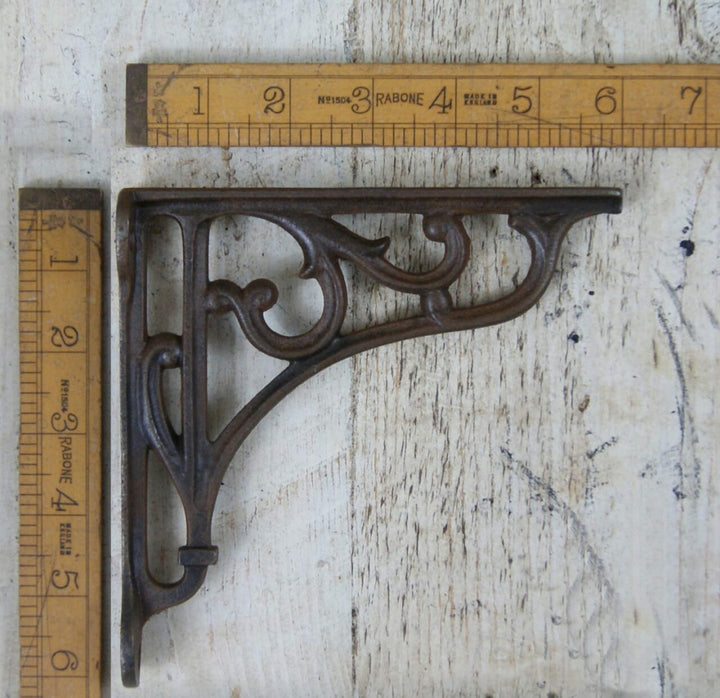 Shelf Bracket HERITAGE Cast Antique Iron 150mm x 150mm