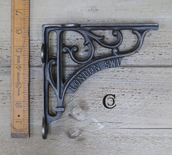 Shelf Bracket LONDON SW1 Antique Iron 150mm x 150mm