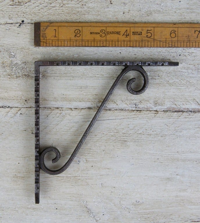 Shelf Bracket Simple Scroll Antique Iron 150mm x 150mm (AF079)