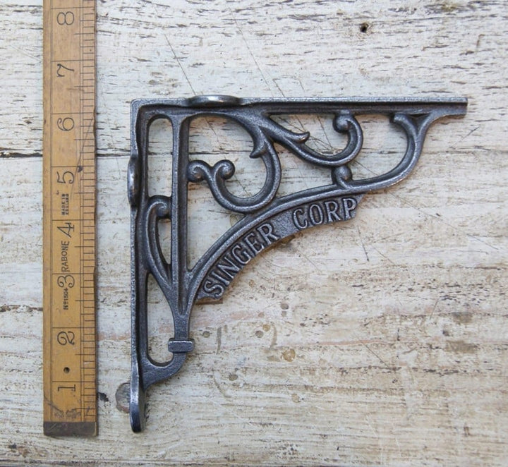 Shelf Bracket SINGER CORP Cast Iron 150mm x 150mm