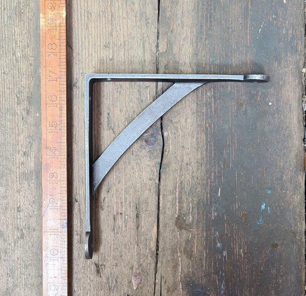 Shelf Bracket GALLOWS Penny End Cast Antique Iron 175mm x 175mm