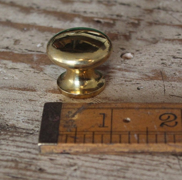 Knob Plain SHAKER Solid Brass 25mm Diameter M4