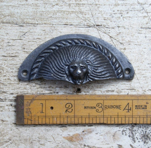 Cup Handle LION MANE Antique Iron 103mm