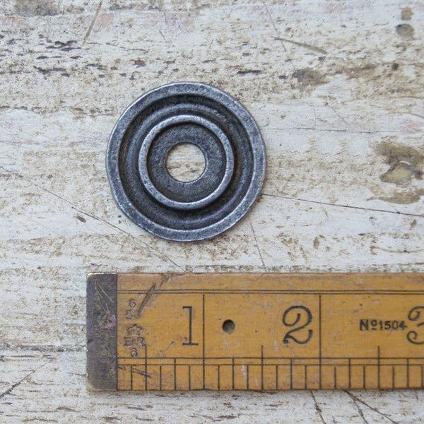 Knob Back Plate Round Cast Antique Iron 30mm Diameter (AF030)