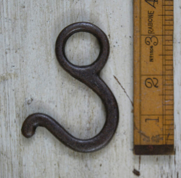 Wardrobe Rail Hook Cast Antique Iron for 15mm Diameter Tube 50mm