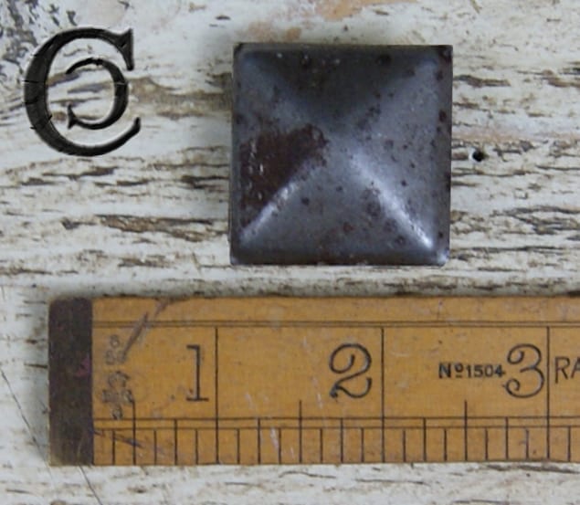 Stud / Nail Square Plain Waxed Antique Iron 35mm