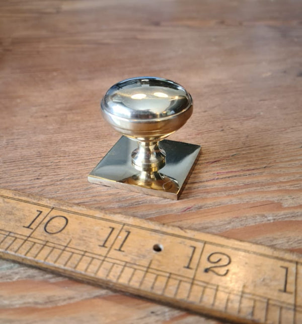 Knob and Square Back Plate BRAMLEY Polished Brass 35mm Diameter