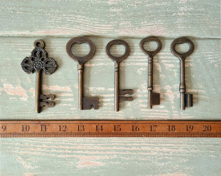 Keys Antique Brass (set of 5)