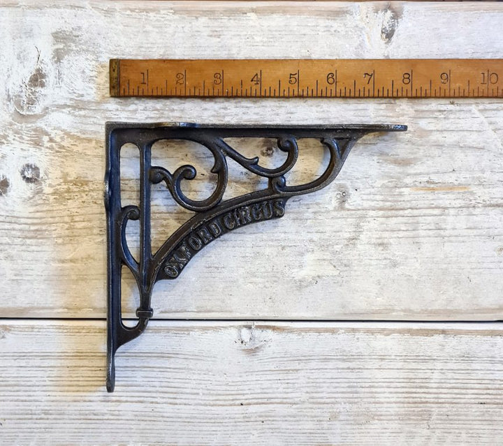 Shelf Bracket OXFORD CIRCUS Heritage Cast Antique Iron 175mm x 194mm