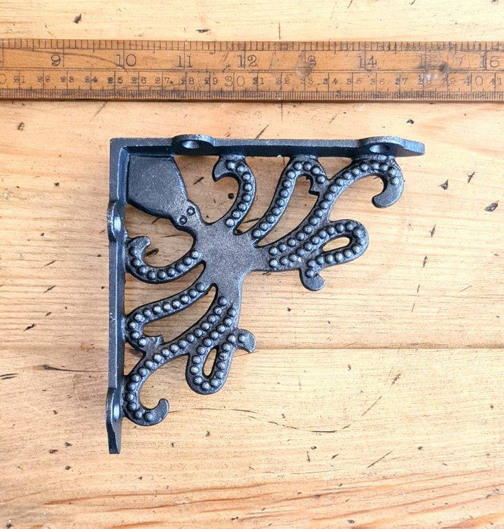 Shelf Bracket OCTOPUS Cast Antique Iron 125mm x 125mm