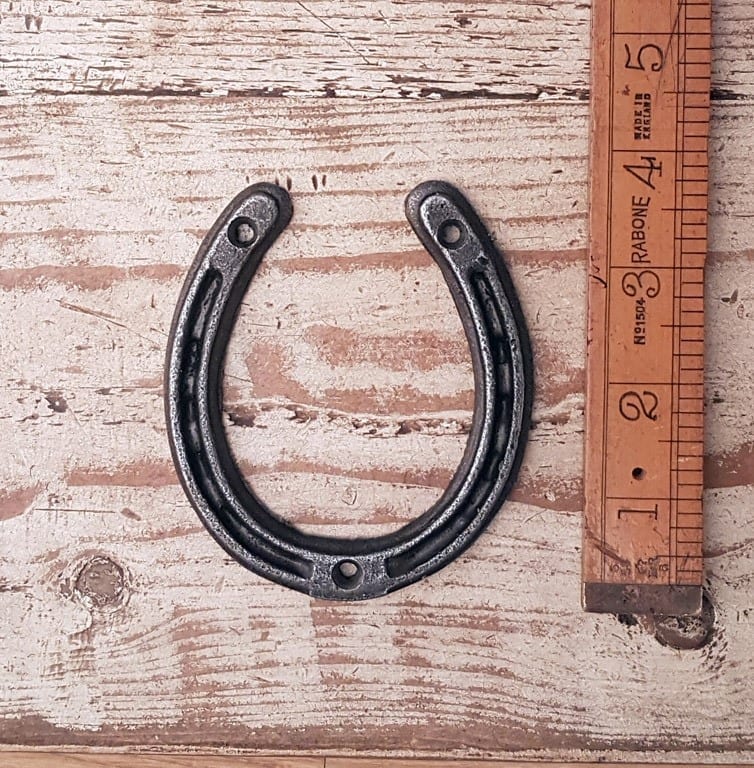 Horseshoe (no Hook) Cast Antique Iron 96mm – Cottingham Collection