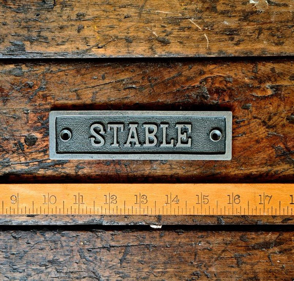 Plaque STABLE Cast Antique Iron 152mm x 40mm