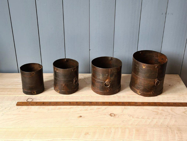 Flower Pot Holder Tin Set of 4 Antique Rust 150mm x 89mm x 140mm